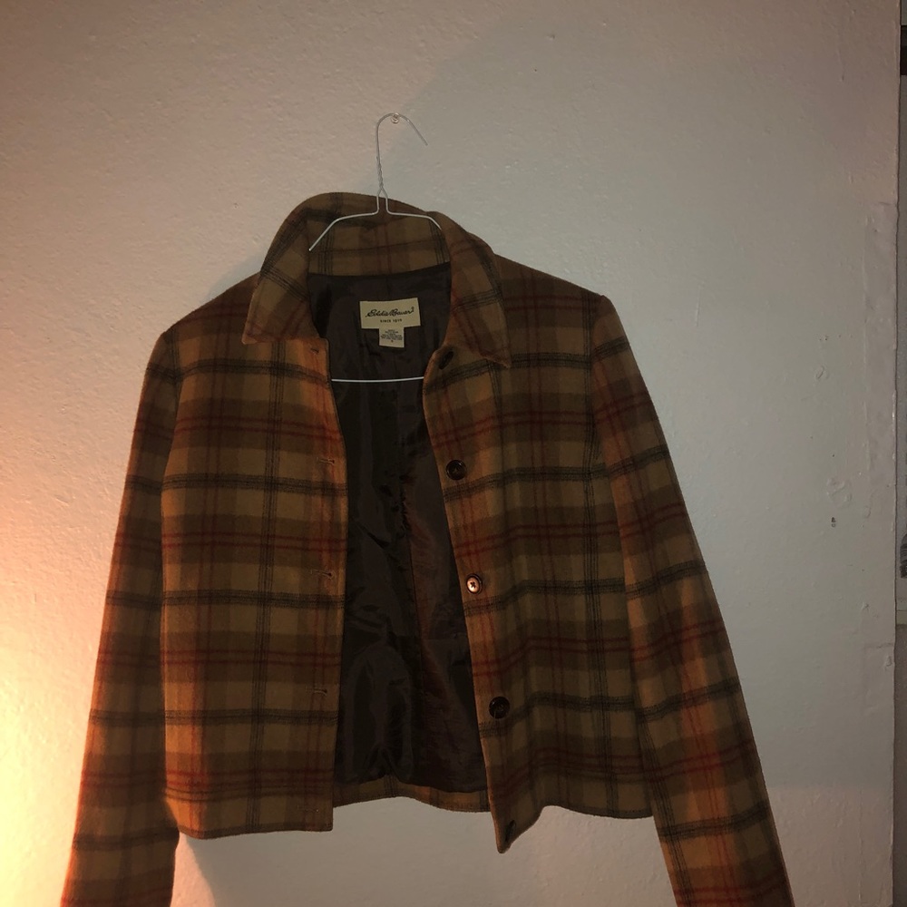 Eddie bauer 1920 size: small 100% wool lining 100% polyester I do accept offers